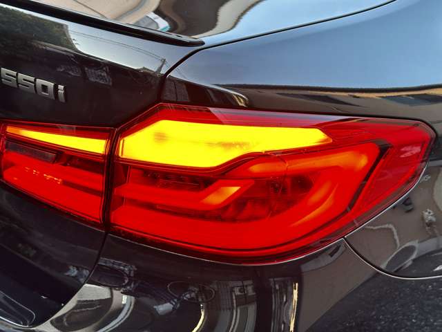 ＢＭＷ ５シリーズ Ｍ５５０Ｉ Ｘドライブ アルティメット エディション ４ＷＤ R2年 (関東) 99