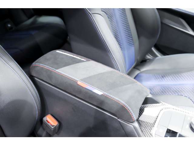 ＢＭＷ １シリーズ Ｍ１３５Ｉ Ｘドライブ ４ＷＤ R4年 (関東) 99
