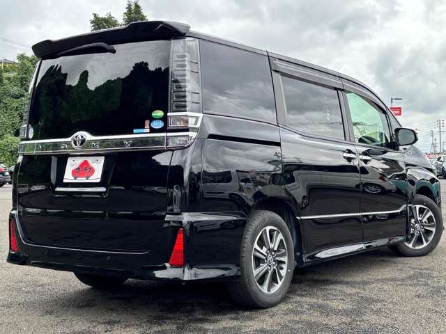 トヨタ ヴォクシー ２．０ ＺＳ 煌ＩＩ R1年 () 99