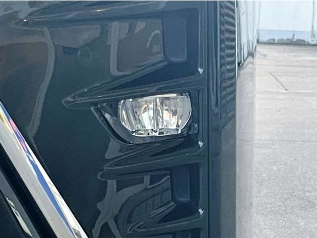 トヨタ ヴォクシー ２．０ ＺＳ 煌ＩＩＩ ４ＷＤ R3年 () 99
