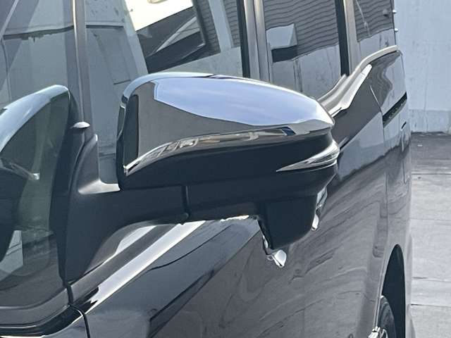 トヨタ ヴォクシー ２．０ ＺＳ 煌ＩＩＩ ４ＷＤ R3年 () 99