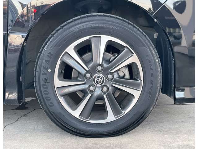 トヨタ ヴォクシー ２．０ ＺＳ 煌ＩＩＩ ４ＷＤ R3年 () 99