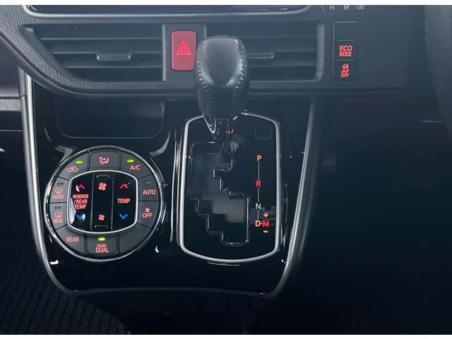 トヨタ ヴォクシー ２．０ ＺＳ 煌ＩＩＩ ４ＷＤ R3年 () 99