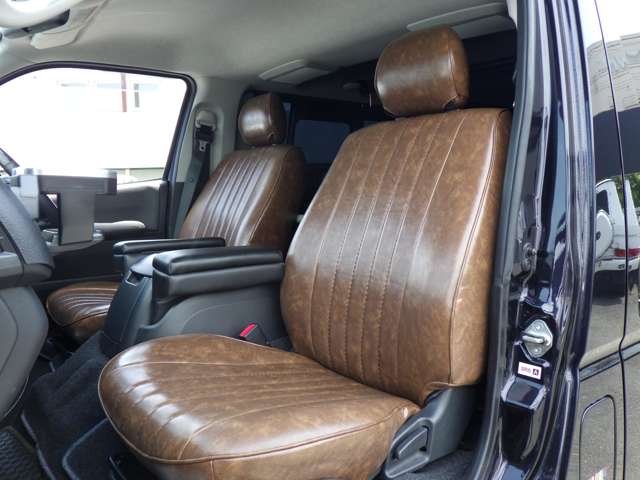 トヨタ ハイエースバン ２．０ スーパーＧＬ ダークプライム ロングボディ H28年 (関東) 99
