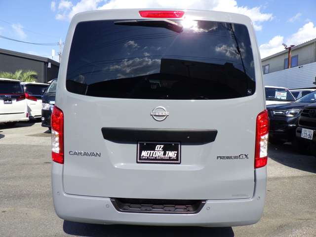 日産 キャラバンバン ２．０ グランド プレミアムＧＸ ロングボディ マルチベッド テーブル付車 R4年 (関東) 99