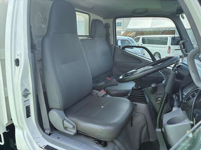 日野自動車 デュトロ ４．０Ｄターボ H28年 (関東) 99