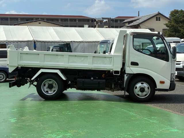 日野自動車 デュトロ ４．０Ｄターボ H28年 (関東) 99