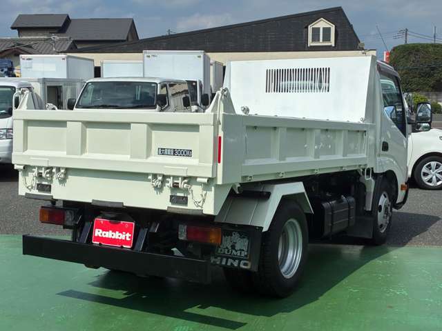 日野自動車 デュトロ ４．０Ｄターボ H28年 (関東) 99