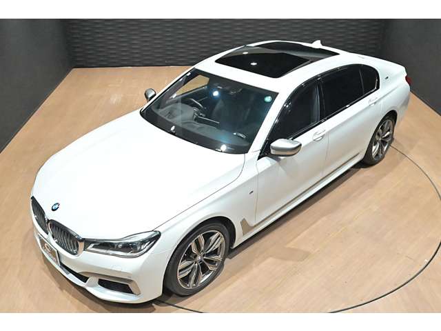 ＢＭＷ ７シリーズ Ｍ７６０ＬＩ Ｘドライブ ４ＷＤ R1年 (関東) 99