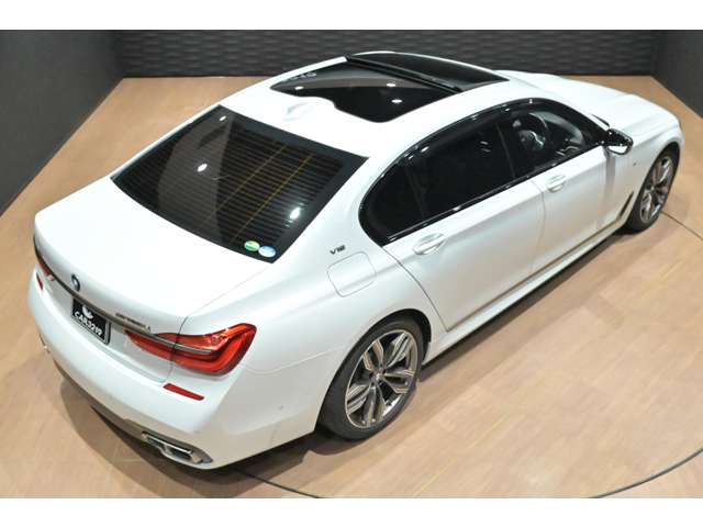 ＢＭＷ ７シリーズ Ｍ７６０ＬＩ Ｘドライブ ４ＷＤ R1年 (関東) 99
