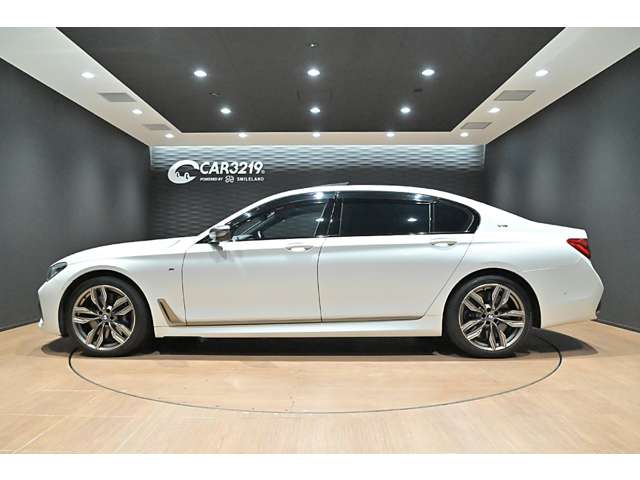 ＢＭＷ ７シリーズ Ｍ７６０ＬＩ Ｘドライブ ４ＷＤ R1年 (関東) 99