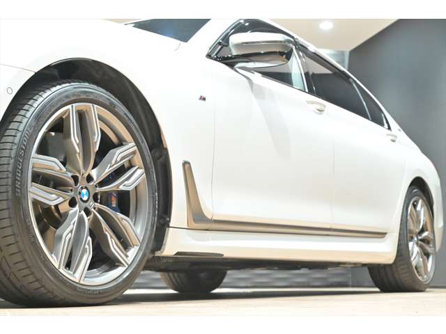 ＢＭＷ ７シリーズ Ｍ７６０ＬＩ Ｘドライブ ４ＷＤ R1年 (関東) 99