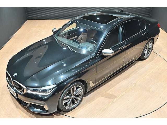 ＢＭＷ ７シリーズ Ｍ７６０ＬＩ Ｘドライブ ４ＷＤ H30年 (関東) 99