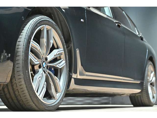 ＢＭＷ ７シリーズ Ｍ７６０ＬＩ Ｘドライブ ４ＷＤ H30年 (関東) 99