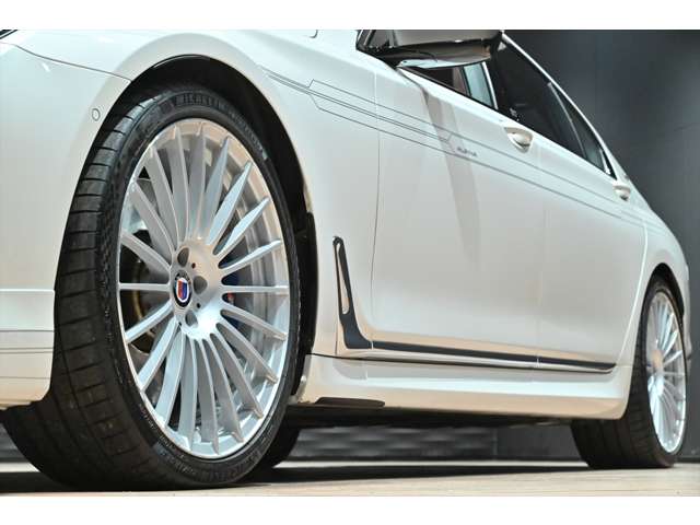ＢＭＷ ７シリーズ Ｍ７６０ＬＩ Ｘドライブ ４ＷＤ H30年 (関東) 99