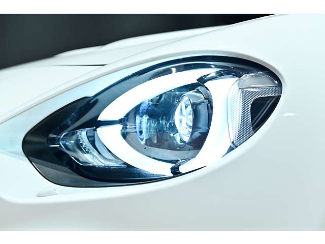 アバルト １２４　スパイダー １．４ R1年 (関東) 99
