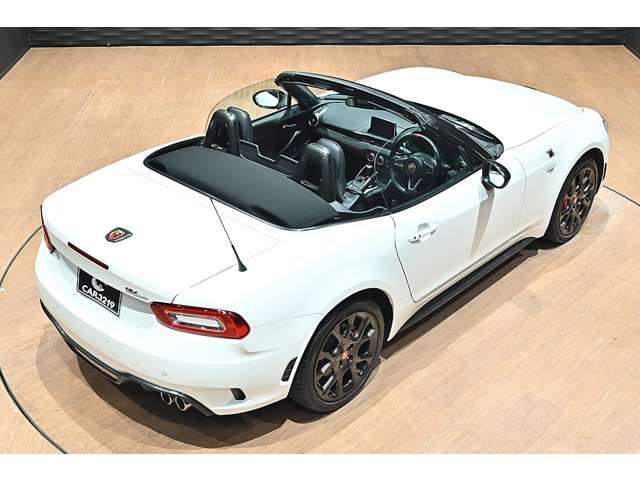アバルト １２４　スパイダー １．４ R1年 (関東) 99
