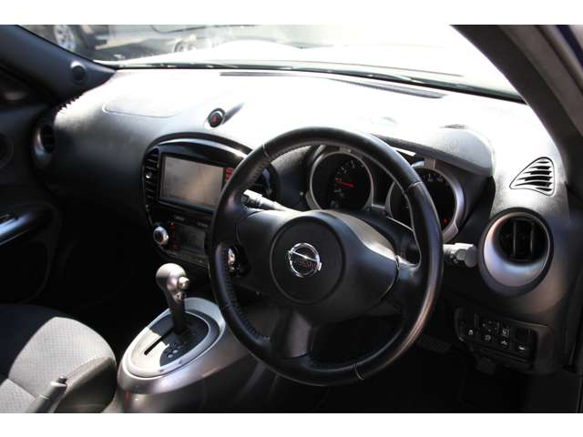 日産 ジューク １．５ １５ＲＸ Ｖセレクション ドレスアップ H27年 (関東) 99