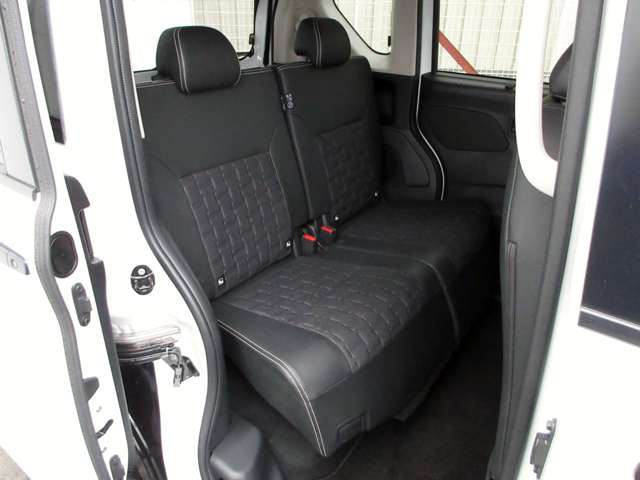 三菱 デリカ　ミニ ６６０ Ｔ プレミアム ４ＷＤ R7年 () 99