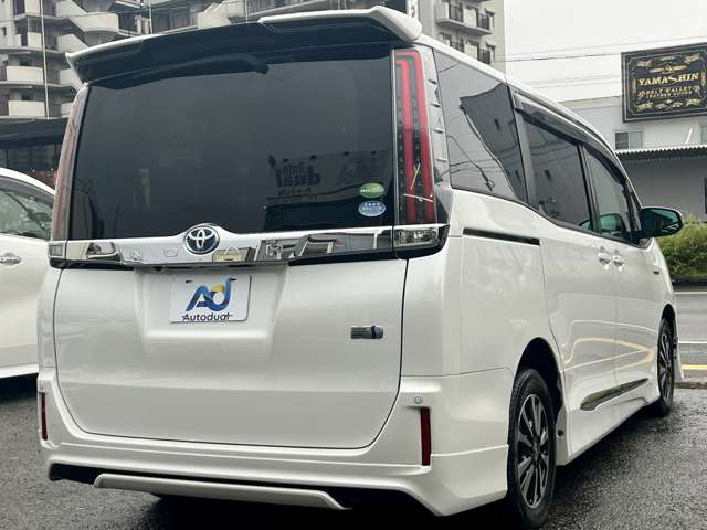 トヨタ ノア １．８ ハイブリッド Ｇ H30年 (近畿) 99