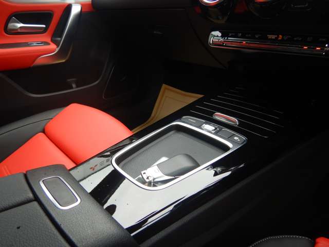 メルセデスベンツ ＣＬＡクラス ＣＬＡ２００Ｄ ＡＭＧラインパッケージ ディーゼルターボ ＭＰ２０２５０２ R6年 () 99