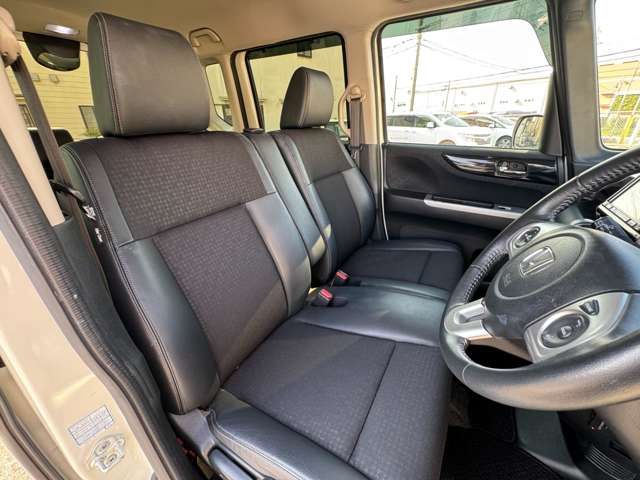 ホンダ Ｎ　ＢＯＸ ６６０ カスタムＧ ターボＳＳパッケージ H29年 (近畿) 99