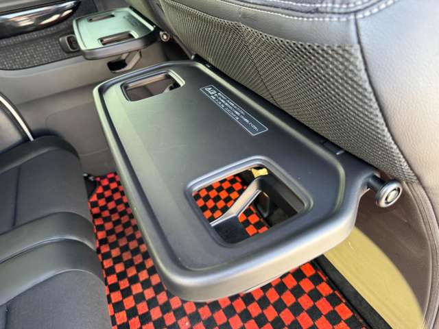 ホンダ Ｎ　ＢＯＸ ６６０ カスタムＧ ターボＳＳパッケージ H29年 (近畿) 99