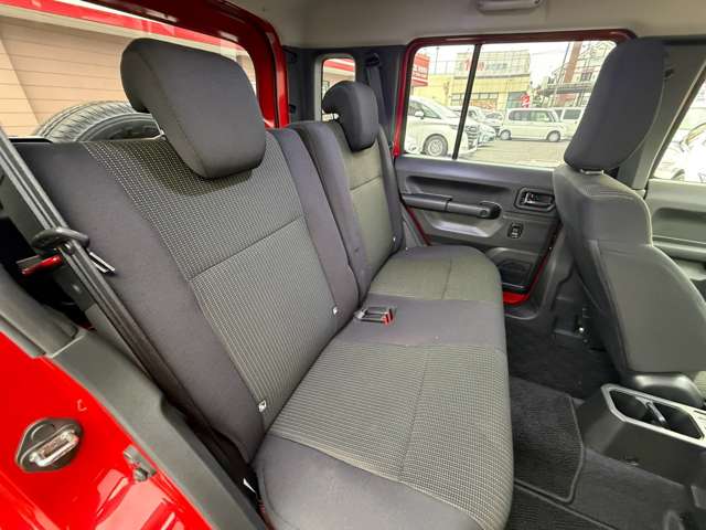 スズキ ジムニー　ノマド １．５ ＦＣ ４ＷＤ R8年 () 99