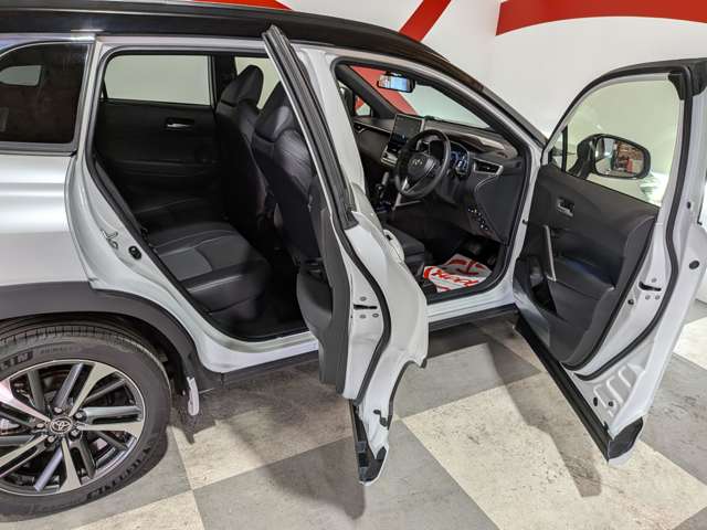 トヨタ カローラクロス　ハイブリッド １．８ ハイブリッド Ｚ Ｅ－ＦＯＵＲ ４ＷＤ R6年 (東北) 99
