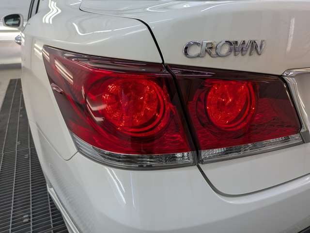 トヨタ クラウン　ハイブリッド ハイブリッド ２．５ Ｓ ＦＯＵＲ ４ＷＤ H27年 (東北) 99