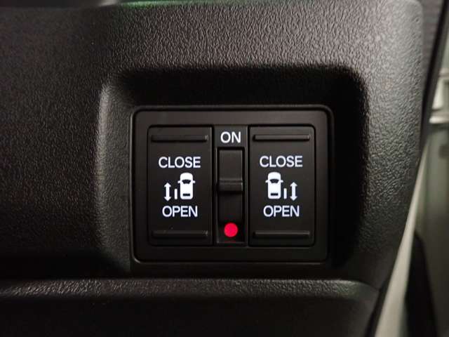 ホンダ Ｎ　ＢＯＸ カスタム ６６０ R7年 () 99
