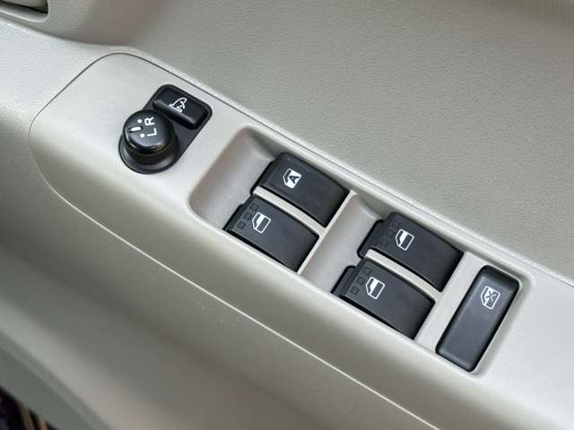 ダイハツ ムーヴ　コンテ ６６０ Ｘ H24年 (東海) 99