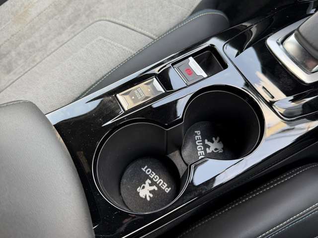 プジョー ｅ−２００８ ＧＴ R4年 (東海) 99