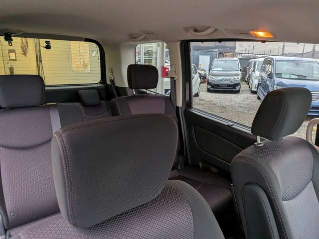 日産 セレナ ２．０ ハイウェイスター Ｓ－ＨＹＢＲＩＤ Ｖセレクション H25年 (関東) 99