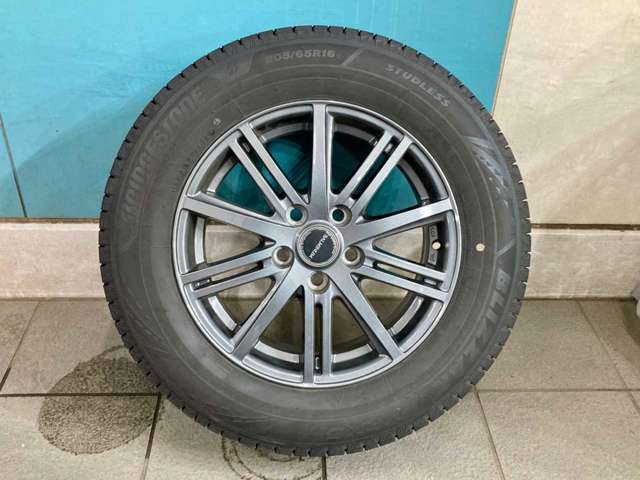 トヨタ ヤリスクロス　ハイブリッド １．５ ハイブリッド Ｚ Ｅ－ＦＯＵＲ ４ＷＤ R4年 (北海道) 99