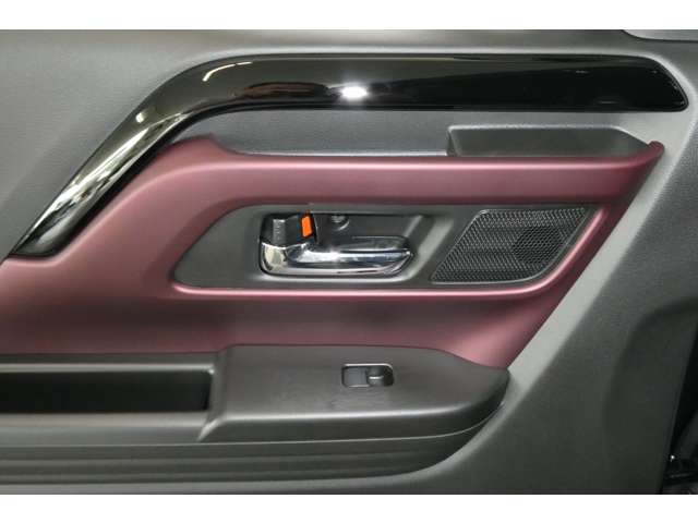 スズキ スペーシア ６６０ カスタム ハイブリッド ＧＳ ４ＷＤ R8年 () 99