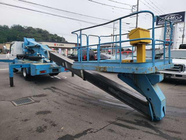 いすゞ エルフ 高所作業車 H19年 (関東) 99