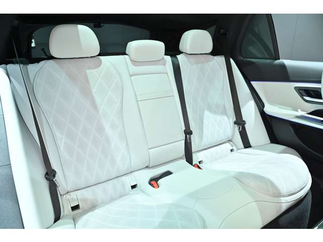 メルセデスベンツ Ｅクラスワゴン Ｅ３００ エクスクルーシブ （ＩＳＧ搭載モデル） ＭＰ２０２４０１ R6年 () 99