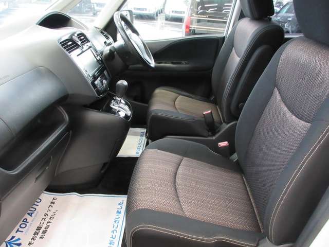 日産 セレナ ２．０ ハイウェイスター Ｓ－ＨＹＢＲＩＤ H26年 (関東) 99