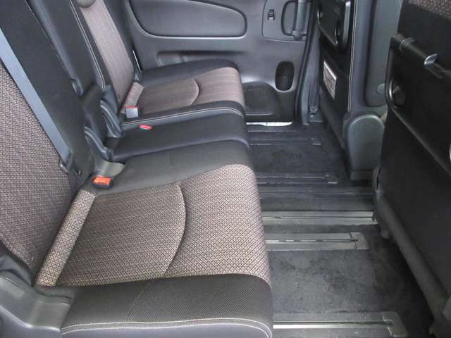 日産 セレナ ２．０ ハイウェイスター Ｓ－ＨＹＢＲＩＤ H26年 (関東) 99