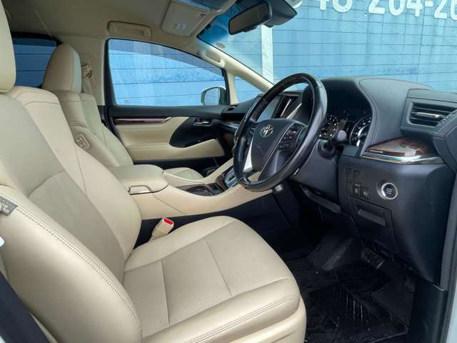 トヨタ アルファード ２．５ Ｇ ４ＷＤ H30年 (関東) 99