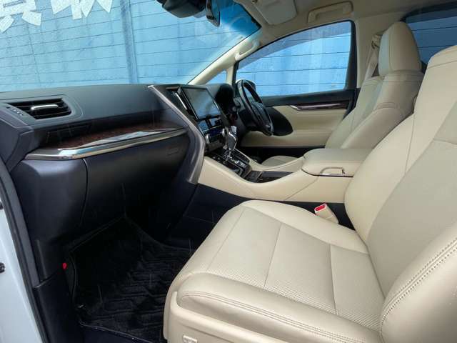 トヨタ アルファード ２．５ Ｇ ４ＷＤ H30年 (関東) 99