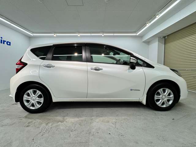 日産 ノート １．２ Ｅ－ＰＯＷＥＲ Ｘ H29年 (近畿) 99
