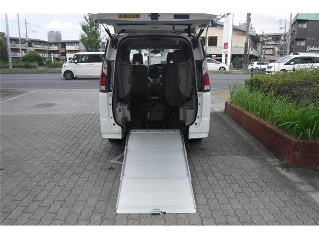 日産 セレナ ２．０ Ｘ チェアキャブ スロープタイプ 車イス２名仕様 R1年 (近畿) 99