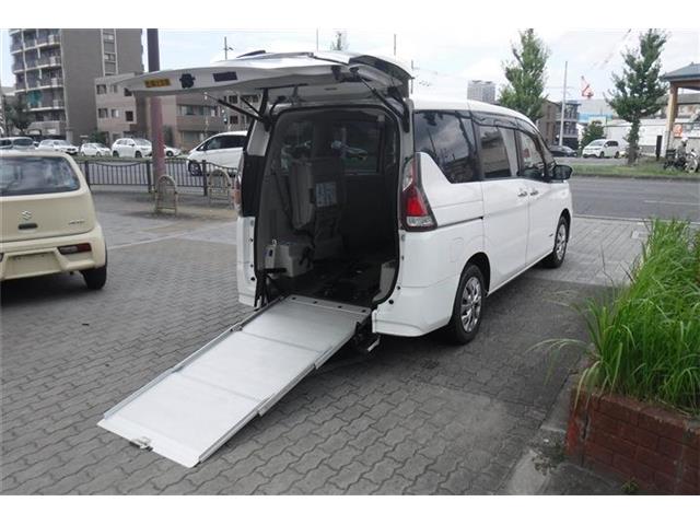 日産 セレナ ２．０ Ｘ チェアキャブ スロープタイプ 車イス２名仕様 R1年 (近畿) 99