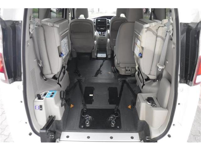 日産 セレナ ２．０ Ｘ チェアキャブ スロープタイプ 車イス２名仕様 R1年 (近畿) 99