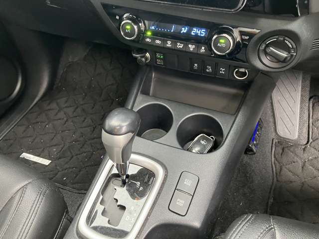 トヨタ ハイラックス ２．４ Ｚ ディーゼルターボ ４ＷＤ H29年 (近畿) 99
