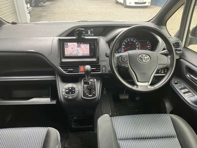 トヨタ ヴォクシー ２．０ ＺＳ 煌 H28年 (近畿) 99
