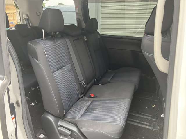 トヨタ ヴォクシー ２．０ ＺＳ 煌 H28年 (近畿) 99