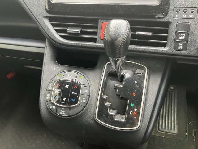 トヨタ ヴォクシー ２．０ ＺＳ 煌 H28年 (近畿) 99